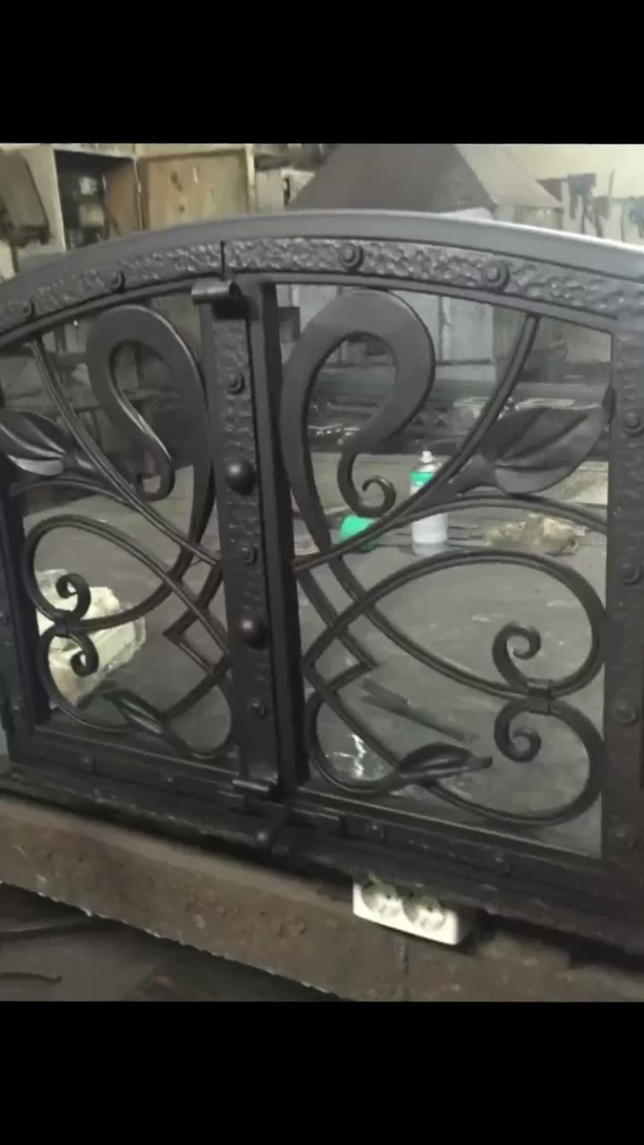 Кованые интерьерные изделия